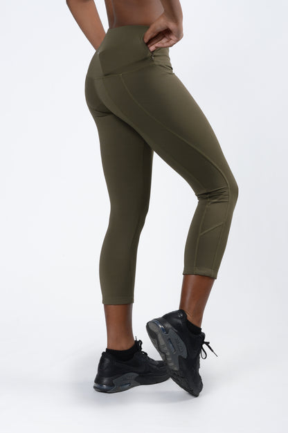 High-Waist Pocket Capri Legging